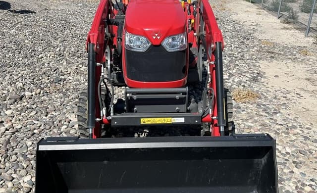 Image of Massey Ferguson GC1723E equipment image 1