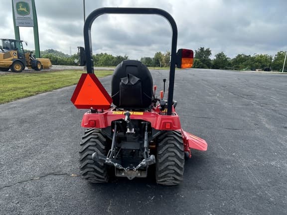Image of Massey Ferguson GC1723E equipment image 3