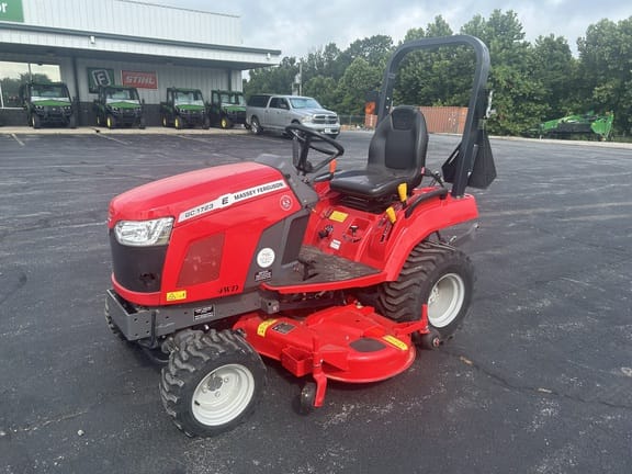 2023 Massey Ferguson GC1723E Equipment Image0