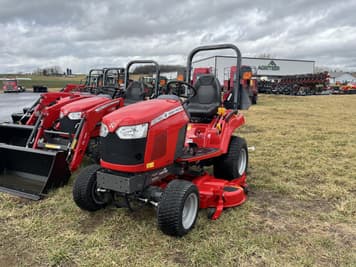 Main image Massey Ferguson GC1723E