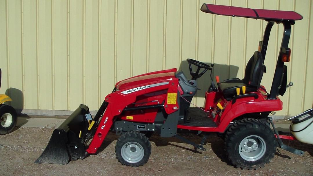 Image of Massey Ferguson GC1723E Image 0