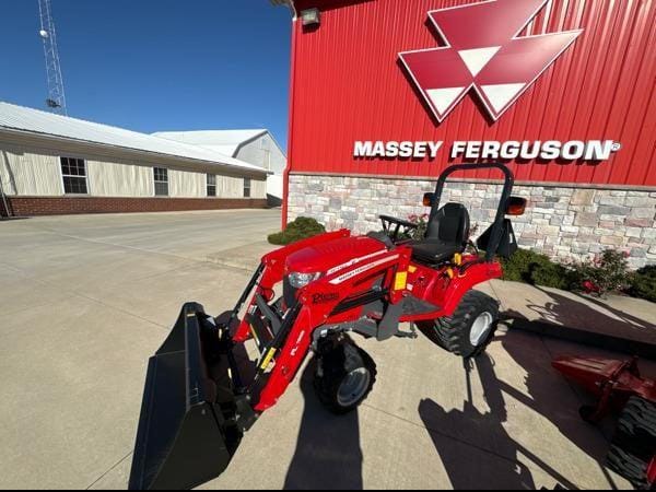 Main image Massey Ferguson GC1723E
