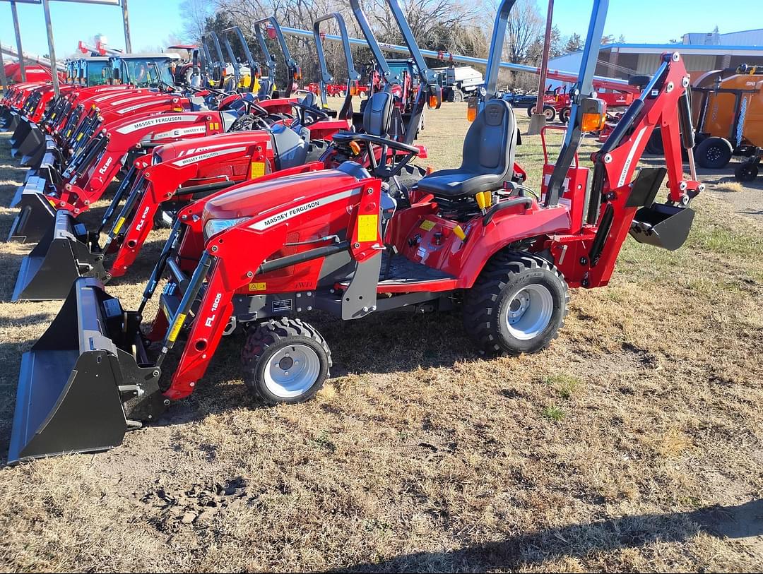 Image of Massey Ferguson GC1723EB Image 0