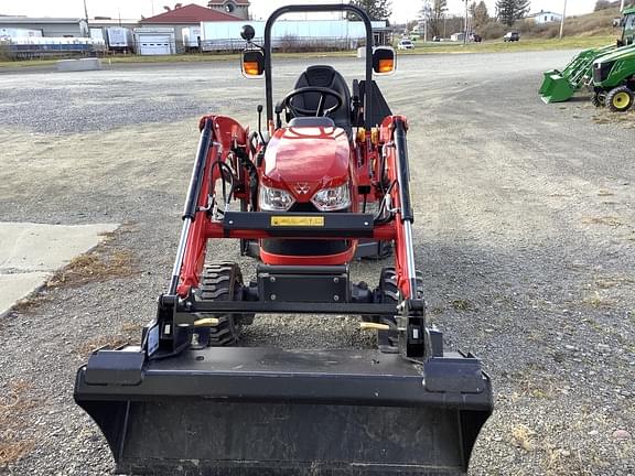 Image of Massey Ferguson GC1725M equipment image 1