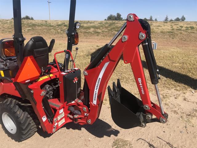 Image of Massey Ferguson GC1725M equipment image 3