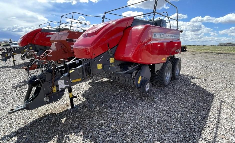 Image of Massey Ferguson LB2234 Primary image