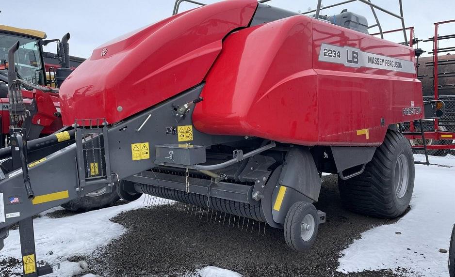 Image of Massey Ferguson LB2234 Primary image