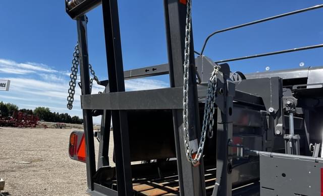 Image of Massey Ferguson LB2234 equipment image 3