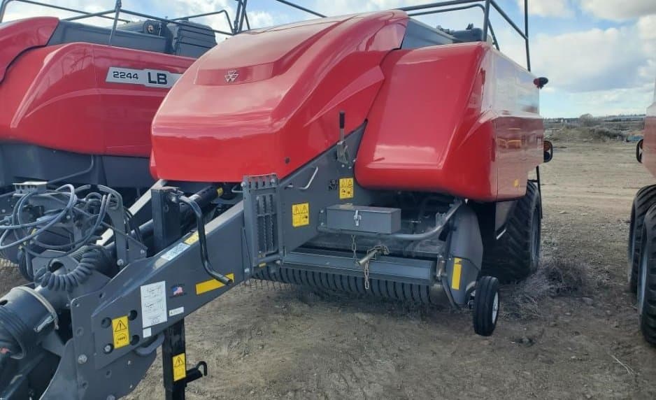 Image of Massey Ferguson LB2234 Primary image