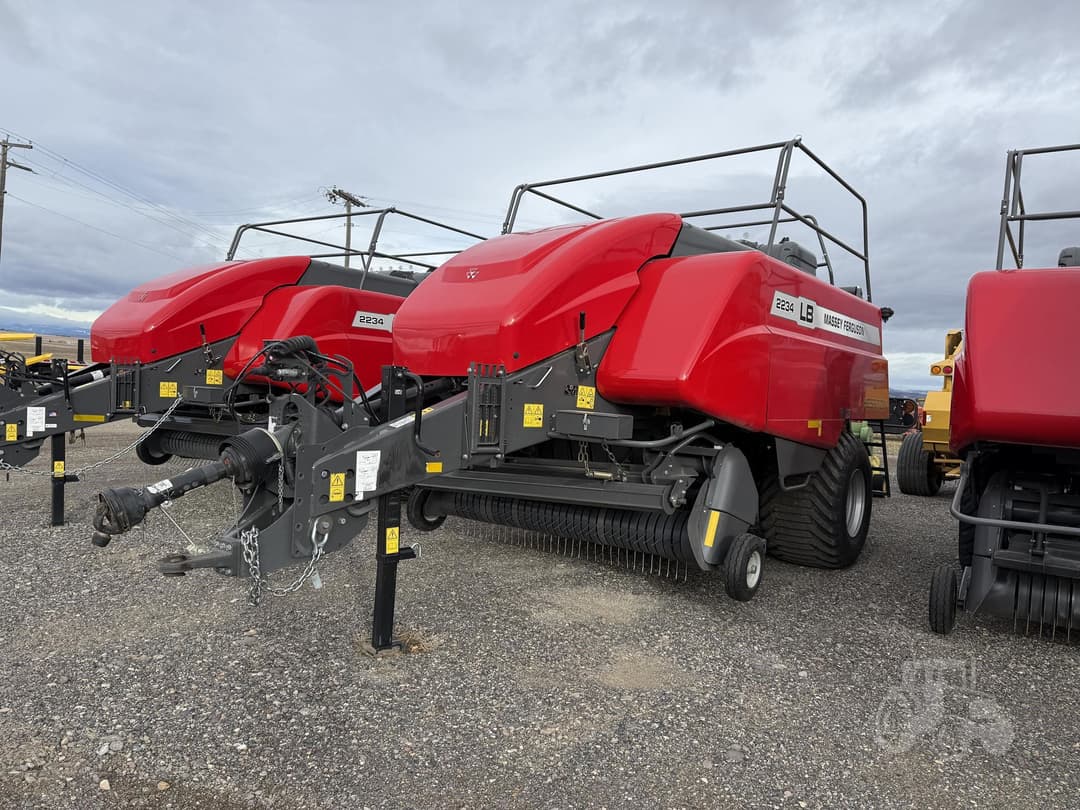 Image of Massey Ferguson LB2234 Primary image