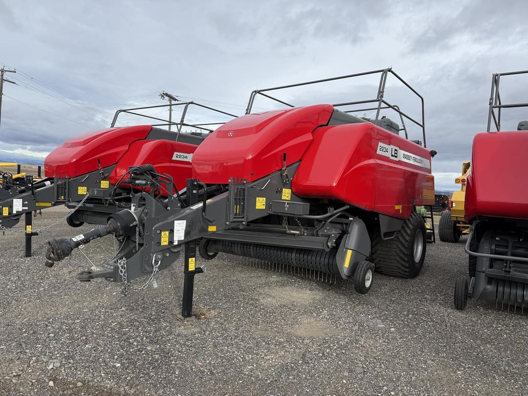 Image of Massey Ferguson LB2234 Primary image