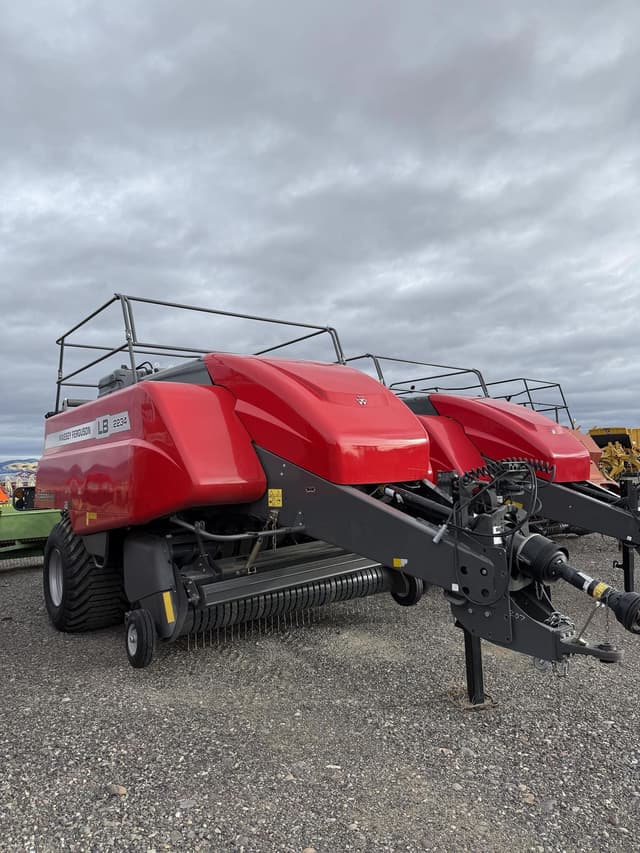 Image of Massey Ferguson LB2234 equipment image 1