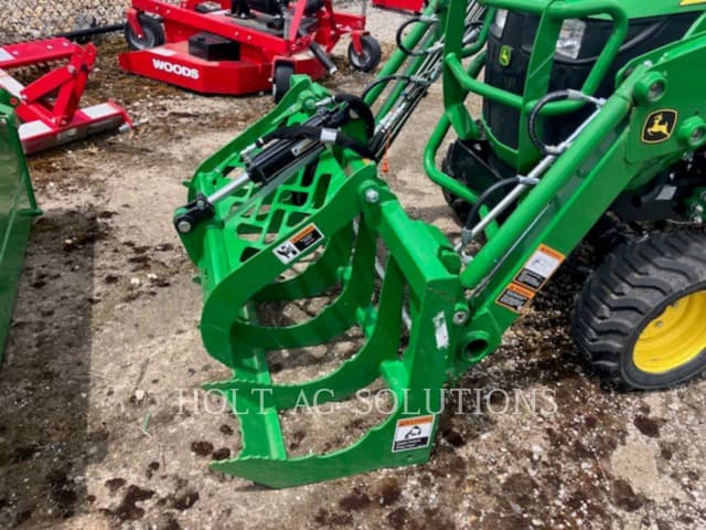 Image of John Deere 1025R equipment image 2