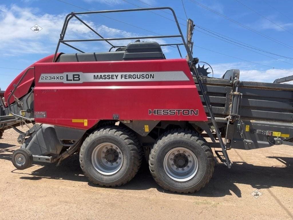 2023 Massey Ferguson LB2234XD Equipment Image0