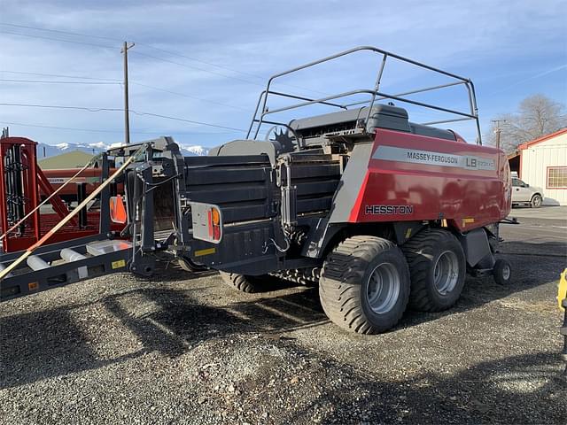 Image of Massey Ferguson LB2234XD equipment image 1