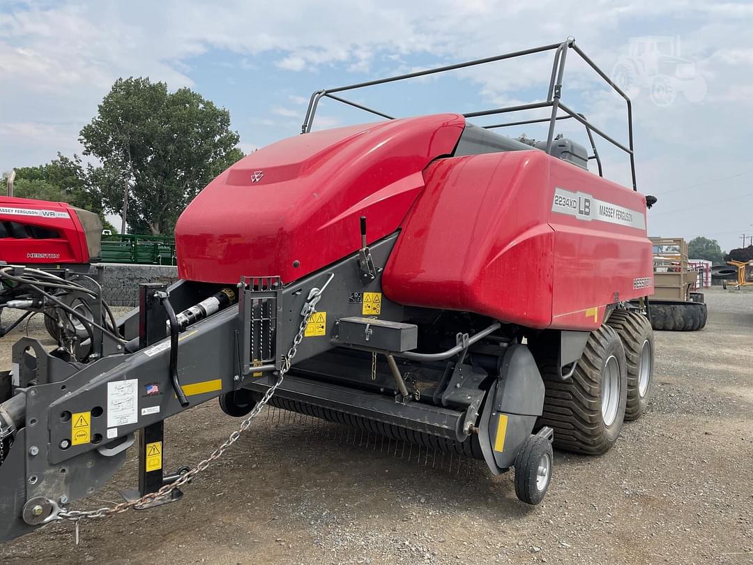 Image of Massey Ferguson LB2234XD Primary image