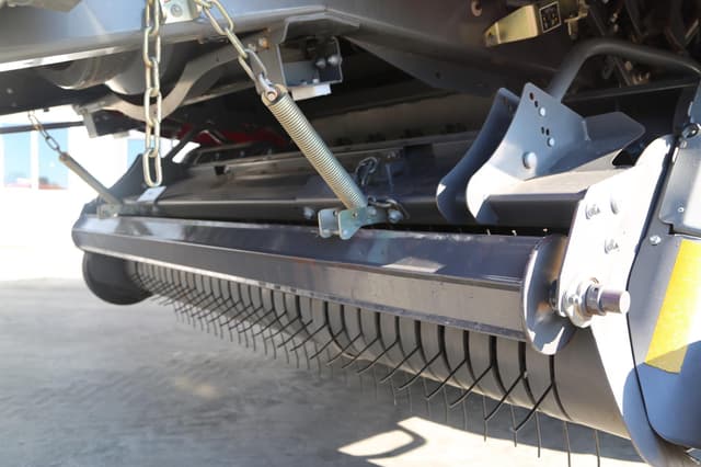 Image of Massey Ferguson LB2234XD equipment image 1