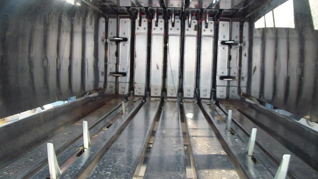 Image of Massey Ferguson LB2234XD equipment image 3