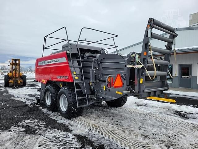 Image of Massey Ferguson LB2234XD equipment image 1