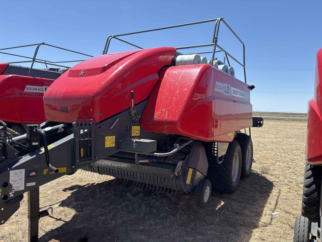 Image of Massey Ferguson LB2234XD Primary Image