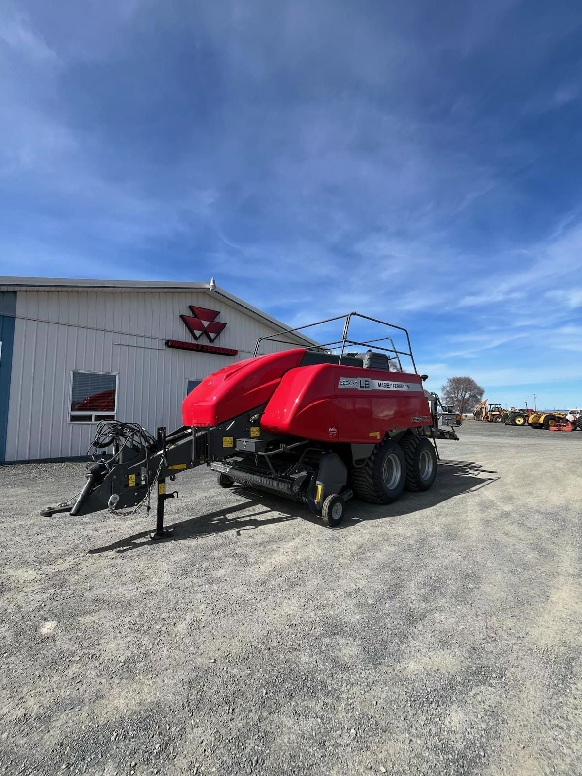 2023 Massey Ferguson LB2234XD Equipment Image0