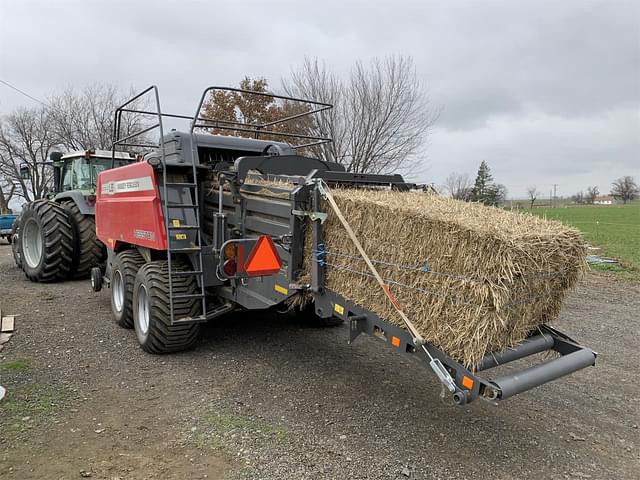 Image of Massey Ferguson LB2234XD equipment image 1