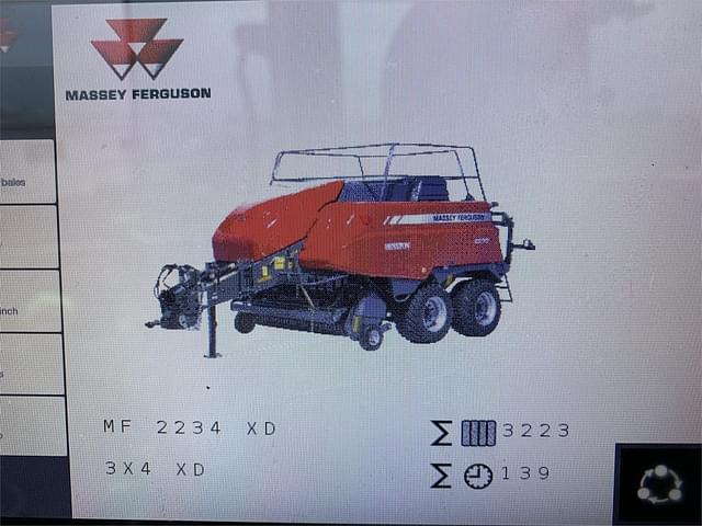 Image of Massey Ferguson LB2234XD equipment image 4