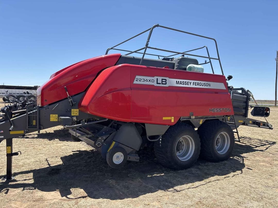 Image of Massey Ferguson LB2234XD Primary Image