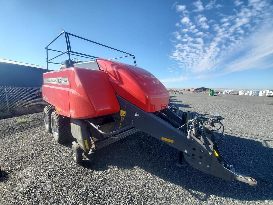 Image of Massey Ferguson LB2234XD Primary image