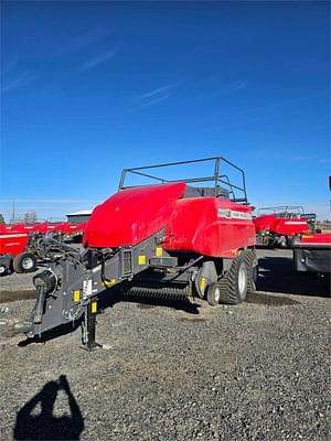 2023 Massey Ferguson LB2234XD Image