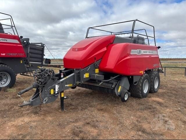 Main image Massey Ferguson LB2234XD