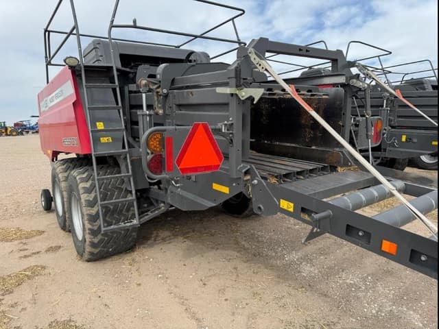 Image of Massey Ferguson LB2234XD equipment image 3