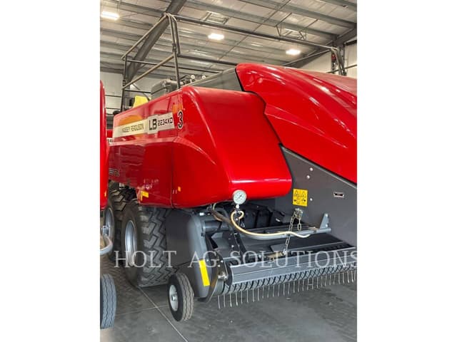 Image of Massey Ferguson LB2234XD equipment image 1