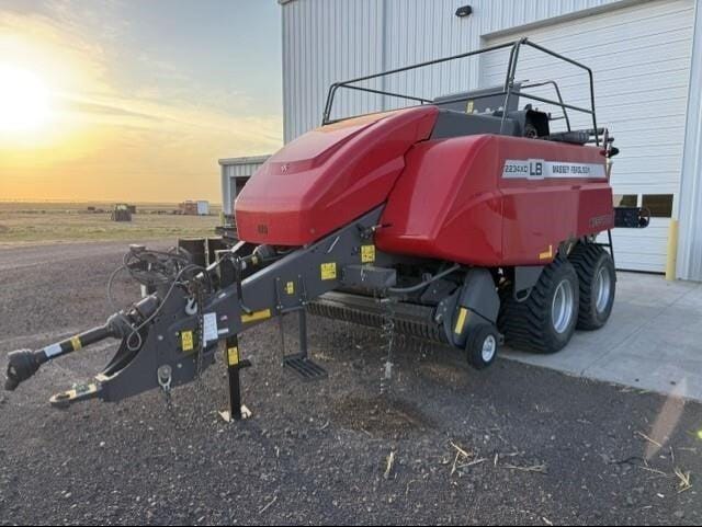 2023 Massey Ferguson LB2234XD Equipment Image0
