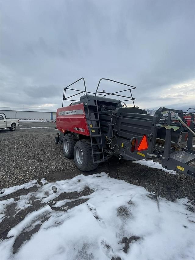 Image of Massey Ferguson LB2234XD equipment image 1