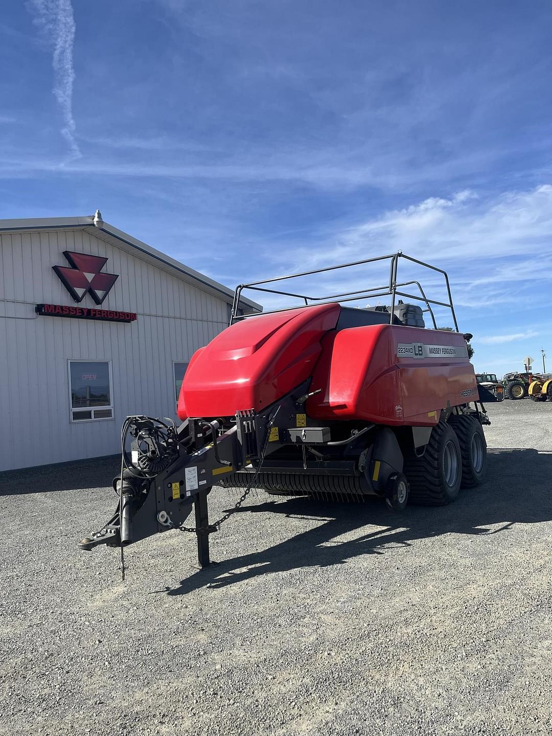 Image of Massey Ferguson LB2234XD Primary image