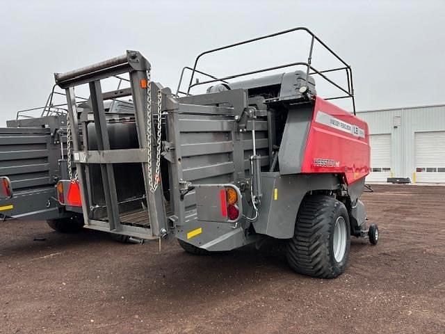 Image of Massey Ferguson LB2244 equipment image 2