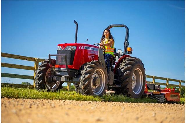 Image of Massey Ferguson 2604H equipment image 1