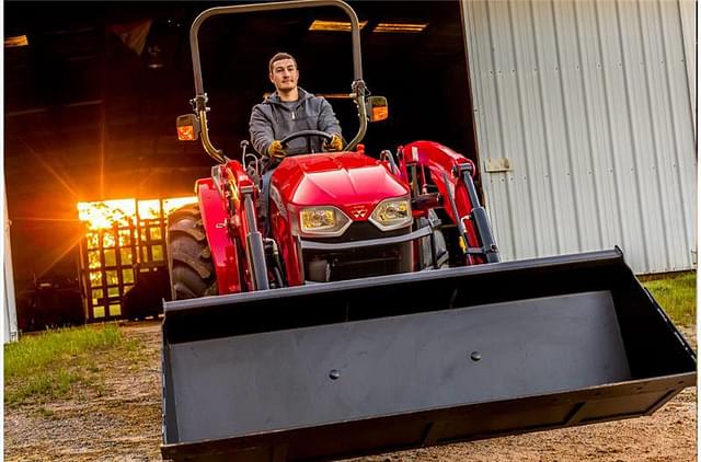 Image of Massey Ferguson 2850E equipment image 1