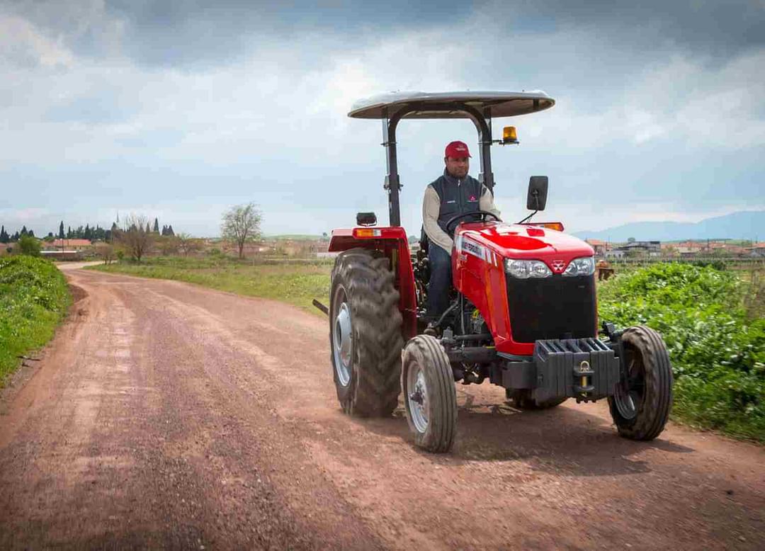 Image of Massey Ferguson 2860E Image 0