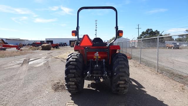 Image of Massey Ferguson 2860E equipment image 2