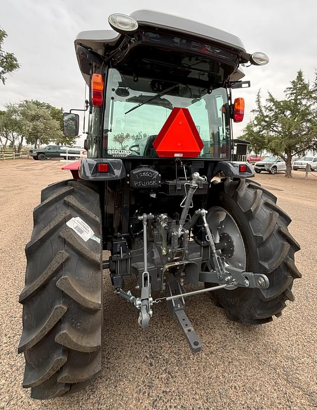 Image of Massey Ferguson 2860M equipment image 2