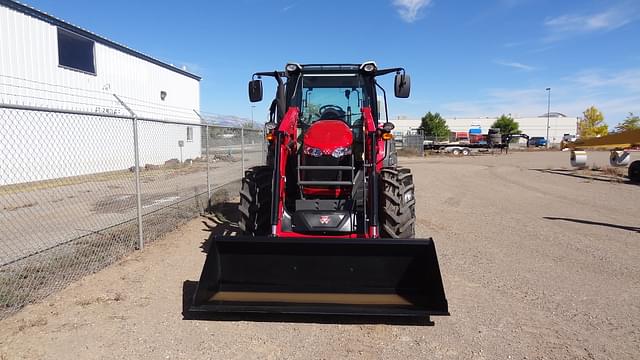 Image of Massey Ferguson 5711D equipment image 1