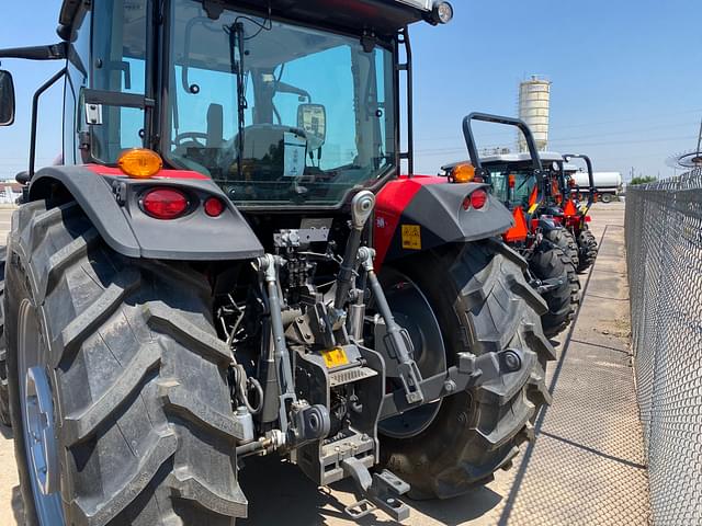 Image of Massey Ferguson 6713 equipment image 3