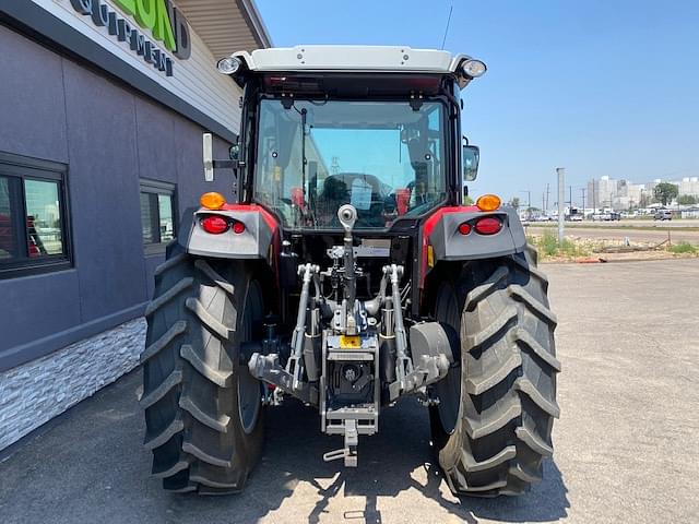 Image of Massey Ferguson 6713 equipment image 4