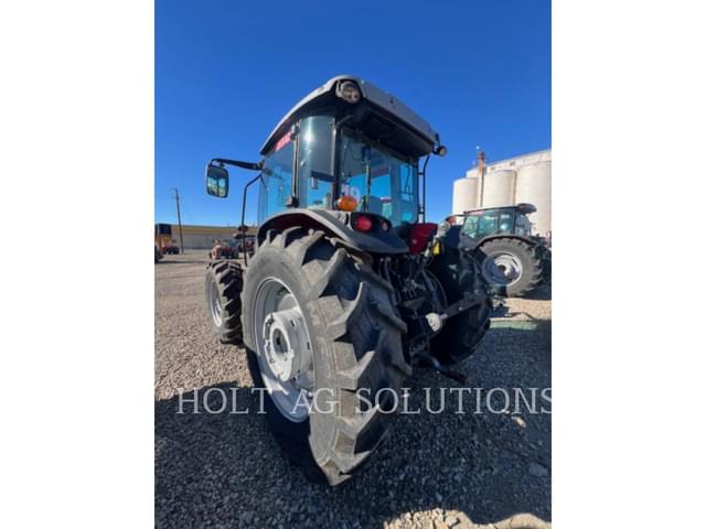 Image of Massey Ferguson 6713 equipment image 3