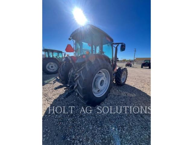 Image of Massey Ferguson 6713 equipment image 2