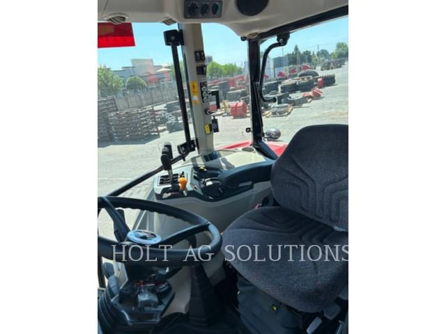 Image of Massey Ferguson 6713 equipment image 4