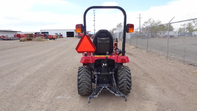 Image of Massey Ferguson GC1723E equipment image 3