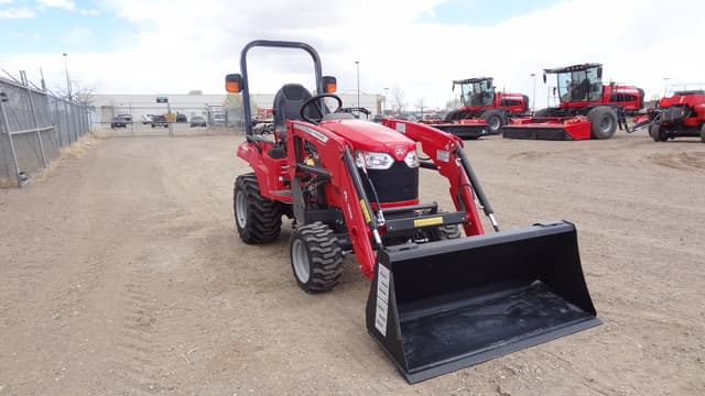 Image of Massey Ferguson GC1723E equipment image 4